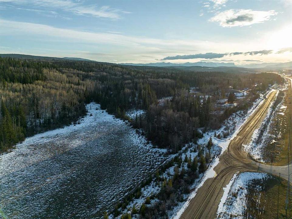 101 & 102 - 941 Makenny Street, Hinton, AB