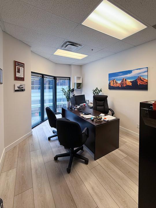 202 - 4555 Kingsway, Burnaby, BC