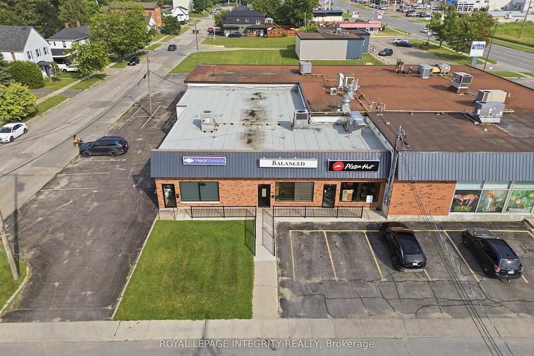 Unit #7 - 100 Madawaska Boulevard, Arnprior, ON