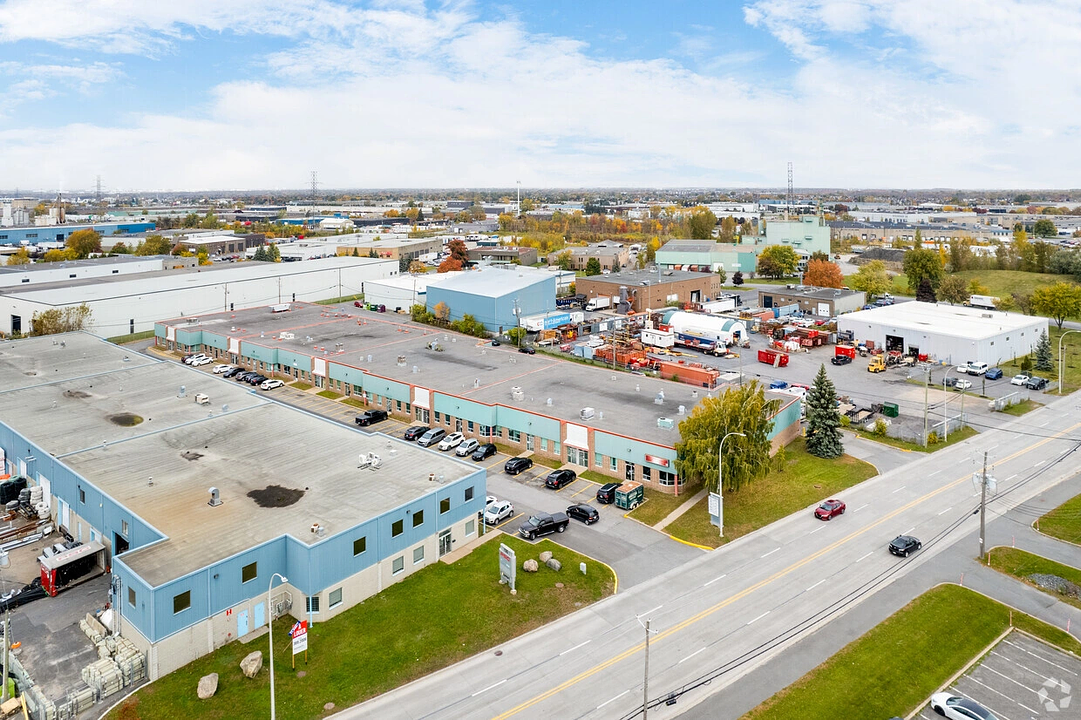 135HJ - 135 Chemin du Tremblay, Boucherville, QC