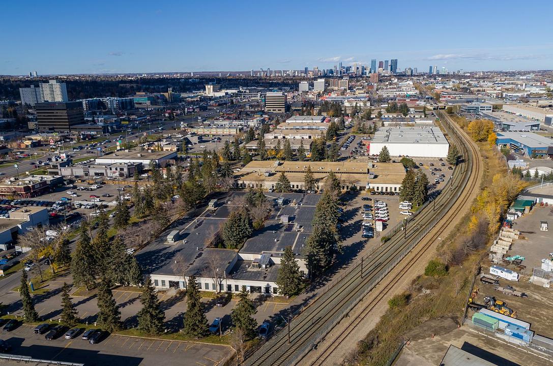 180 - 6939 Fisher Road Southeast, Calgary, AB