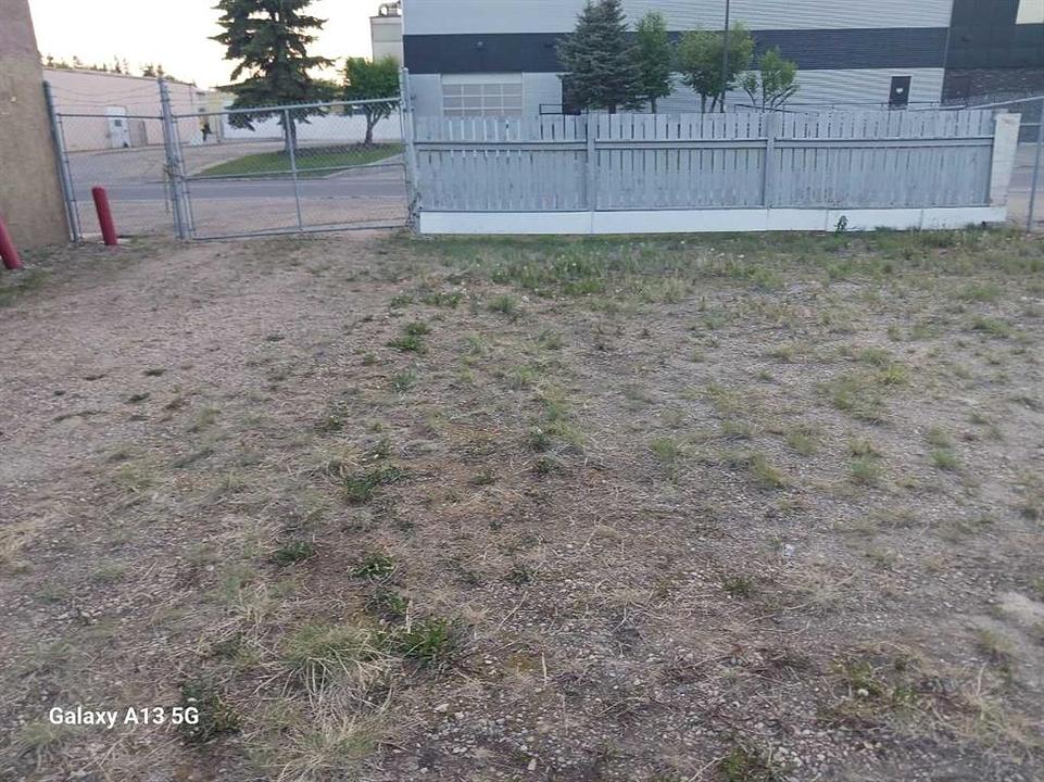 6789 52 Avenue, Red Deer, AB