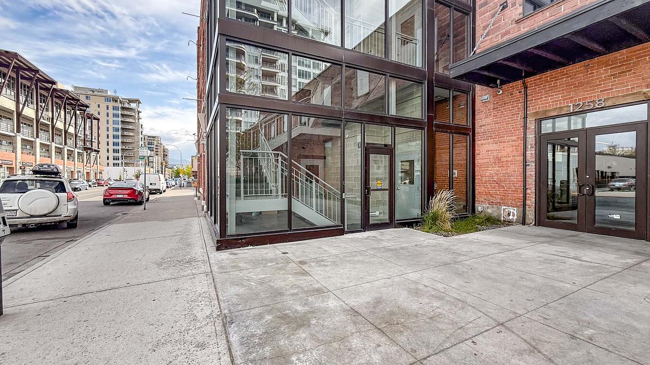 300 - 1264 Ellis Street, Kelowna, BC