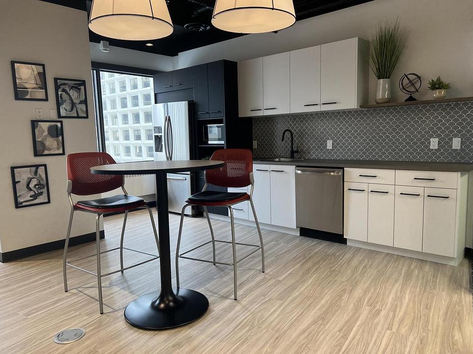 801 - 10065 Jasper Avenue, Edmonton, AB
