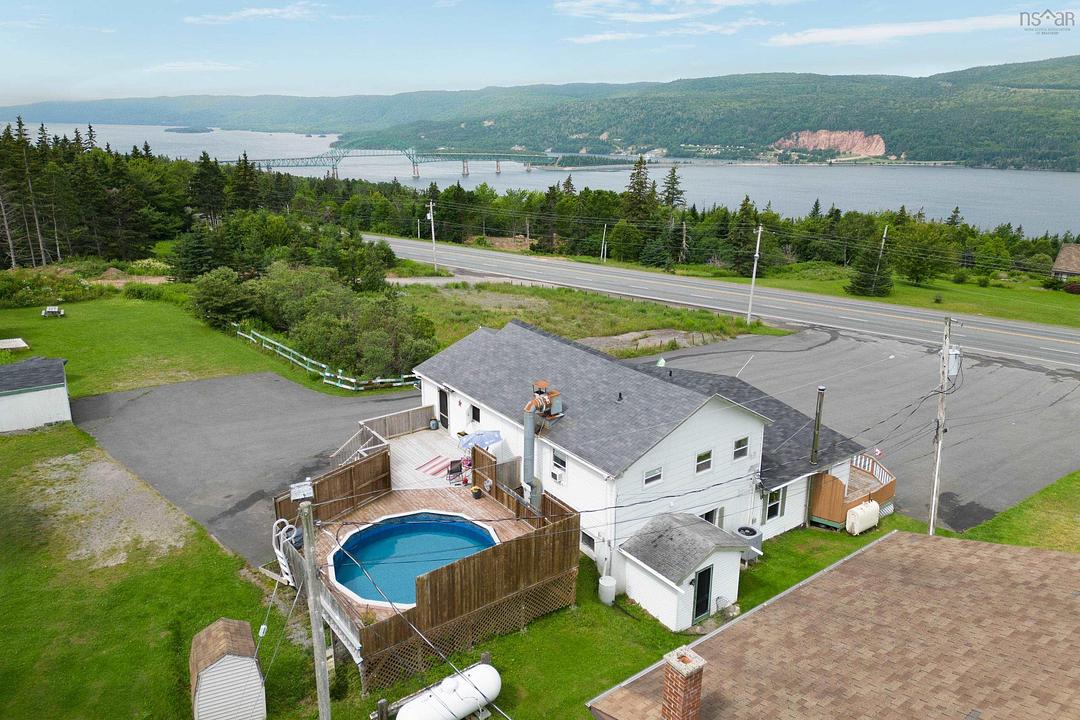 785 Nova Scotia 105, Boularderie, NS