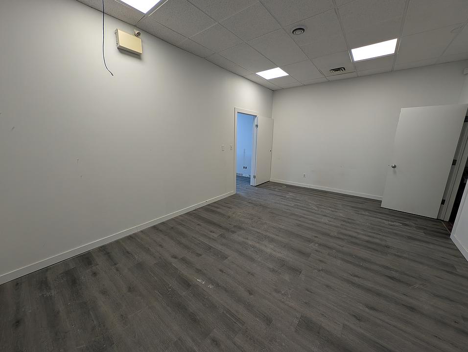 14820 Stony Plain Road, Edmonton, AB
