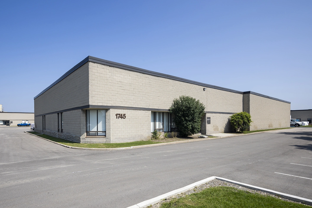 4 - 1745 Meyerside Drive, Mississauga, ON