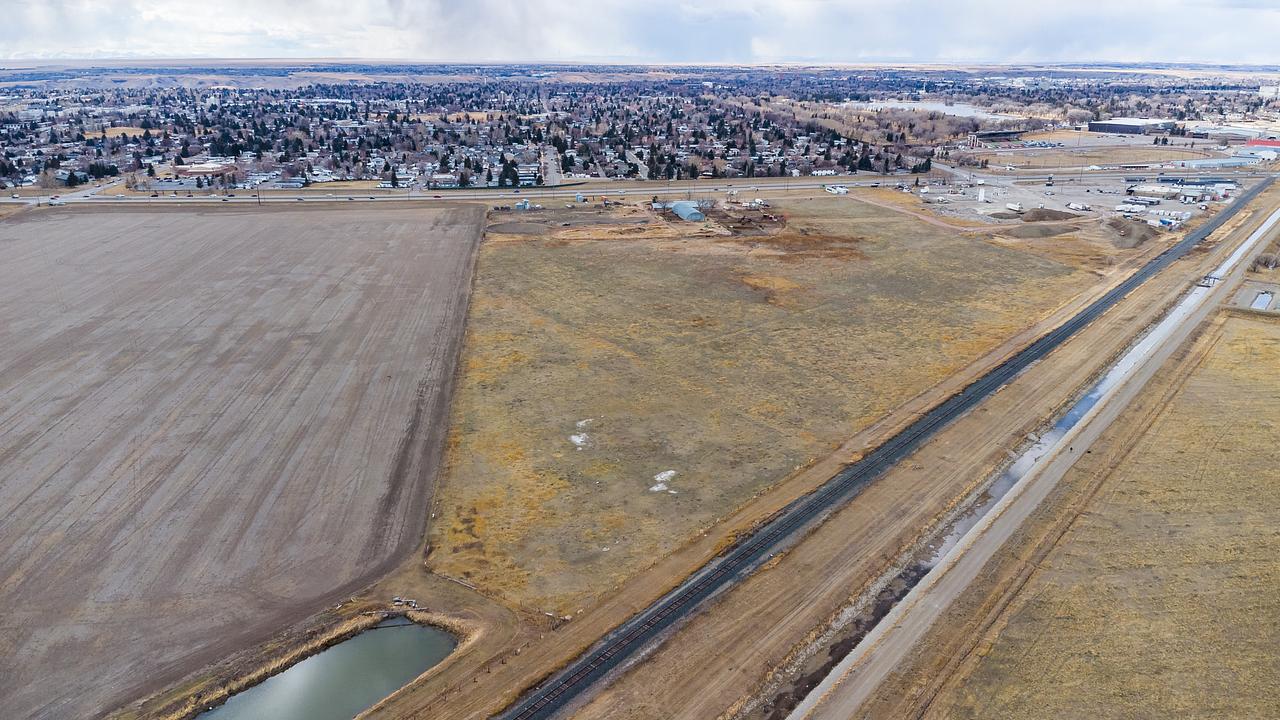 1125 43 Street South, Lethbridge, AB