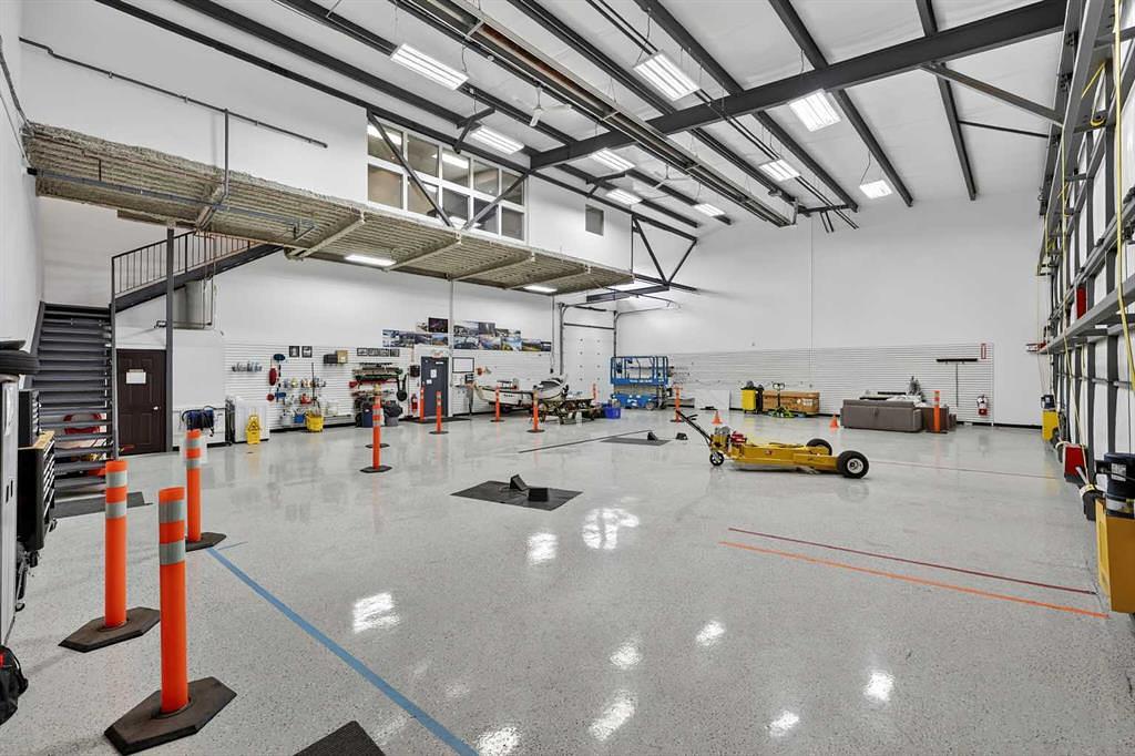 H3 - 624 Hurricane Drive, Calgary, AB