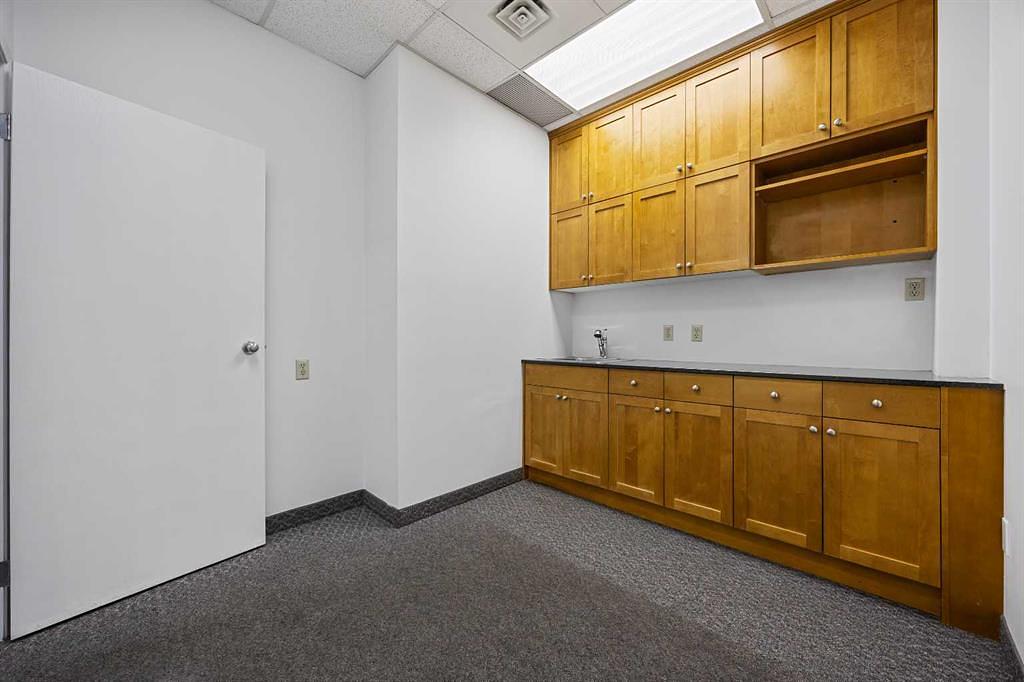 204 - 4603 Varsity Drive Northwest, Calgary, AB