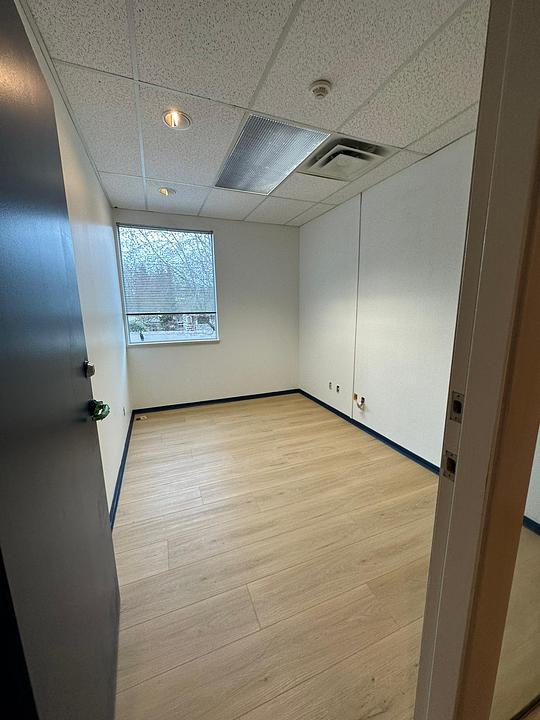 201 - 277 Mountain Highway, North Vancouver, BC