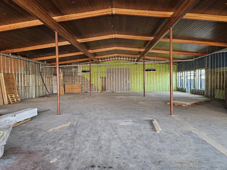 4711 51 Avenue, Red Deer, AB
