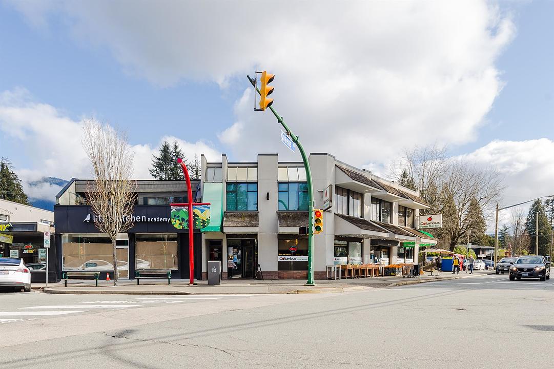 3012 Edgemont Boulevard, North Vancouver, BC