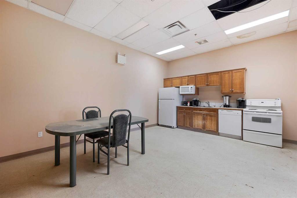 105 Oak Court, Anzac, AB