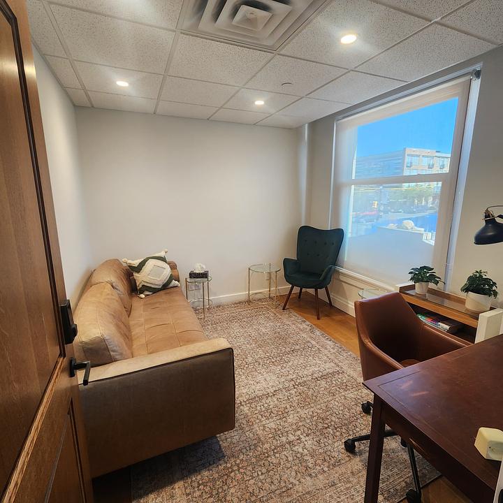 206 - 175 East Broadway, Vancouver, BC