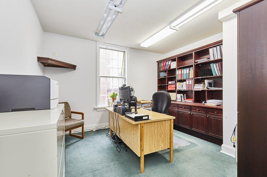 215 Simcoe Street North, Oshawa, ON