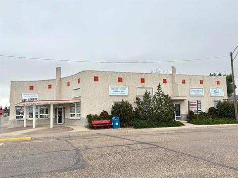 204 Main Street Northwest, Milk River, AB