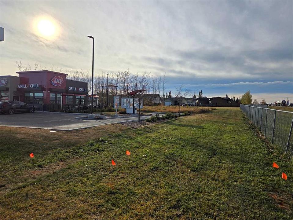 2412 20 Street, Didsbury, AB