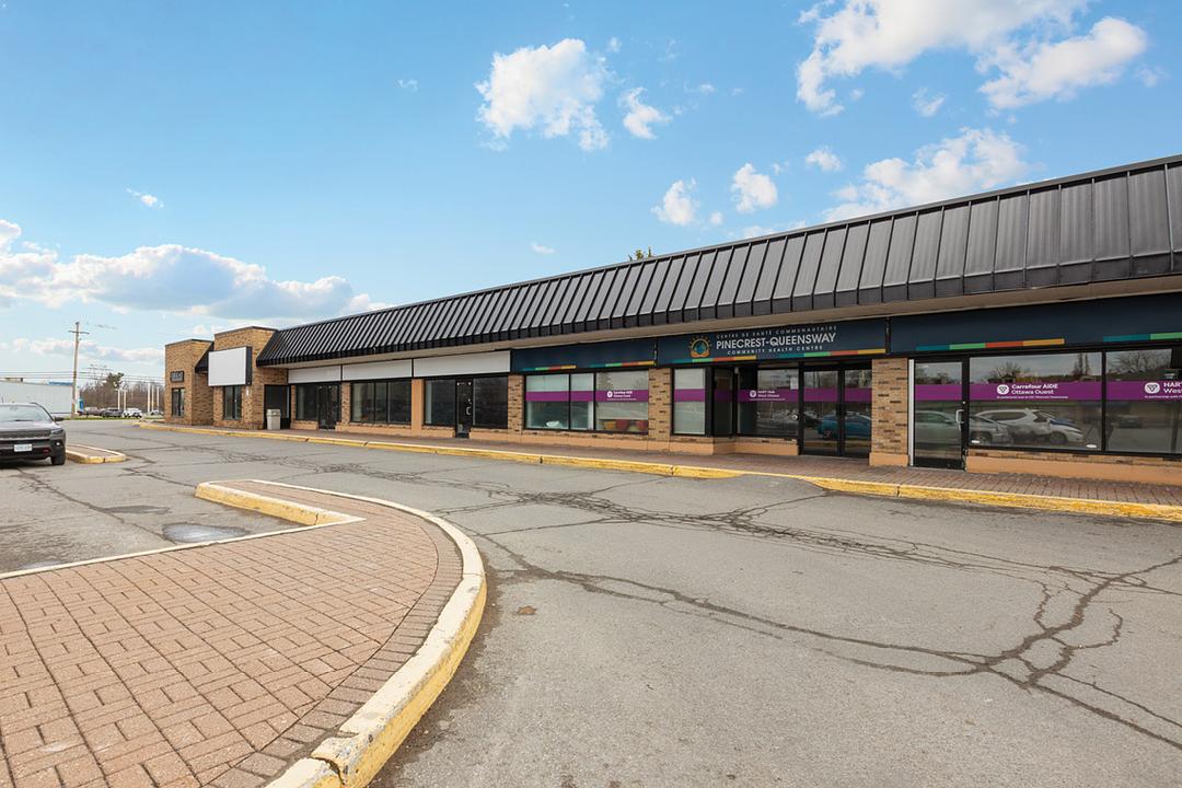 2194 Robertson Rd, Ottawa, ON