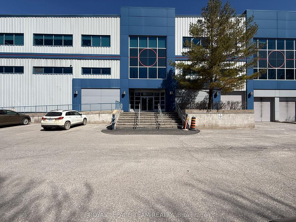 900 Morrison Drive, Ottawa, ON