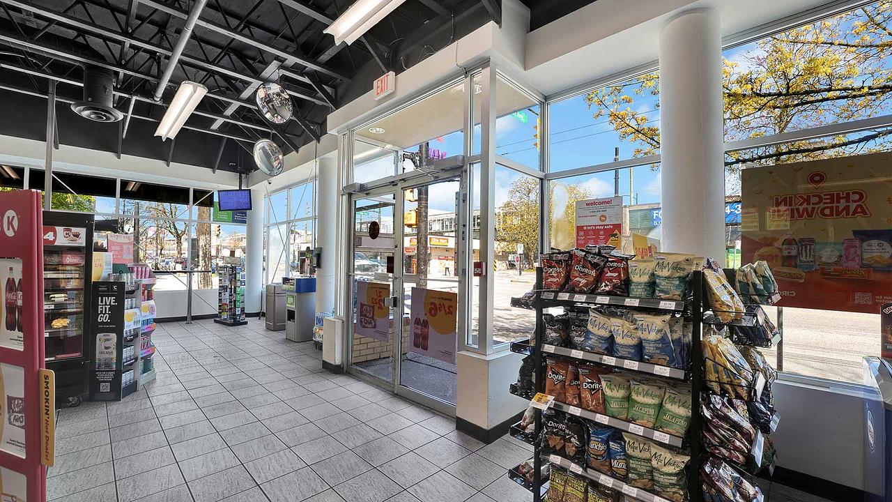 Circle K - 2601 Commercial Drive, Vancouver, BC