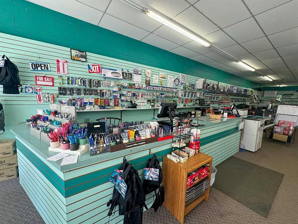 5026 50 Avenue, Ponoka, AB
