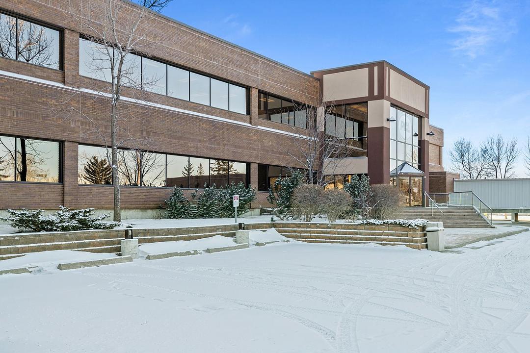 1565 27 Avenue Northeast, Calgary, AB
