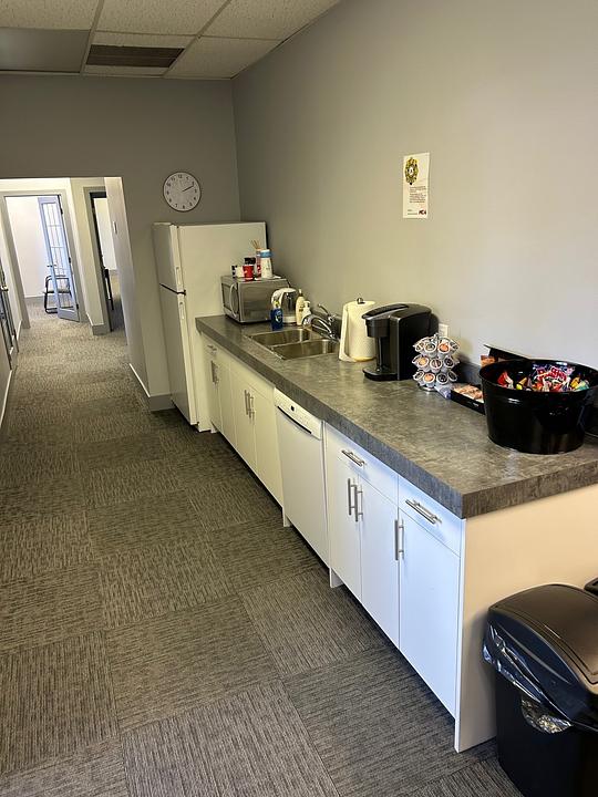 2nd floor - 21 Elizabeth St, Okotoks, AB
