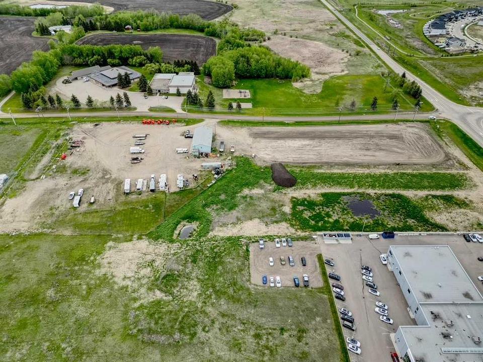 3 Mckenzie Drive, Red Deer County, AB