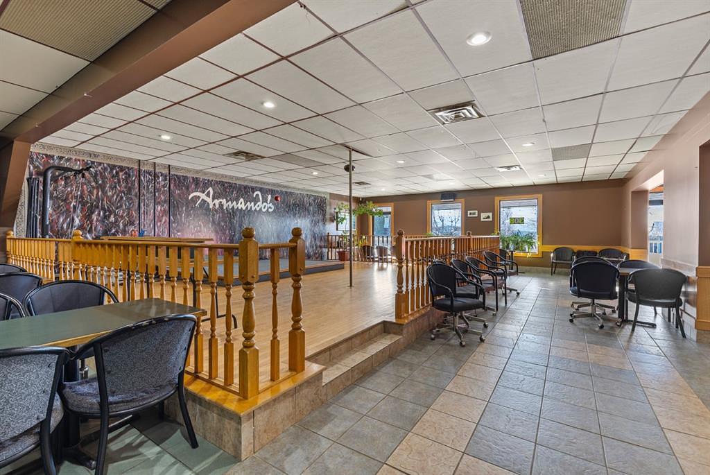 308 2 Avenue, Bassano, AB