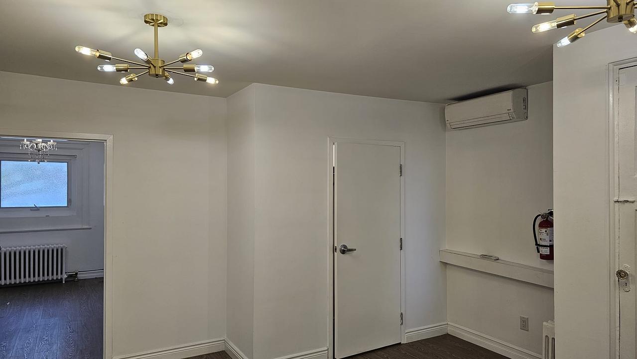 2nd - 426 Eglinton Avenue West, Toronto, ON