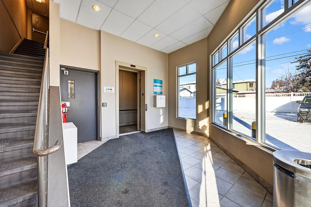 1910 20 Avenue Northwest, Calgary, AB