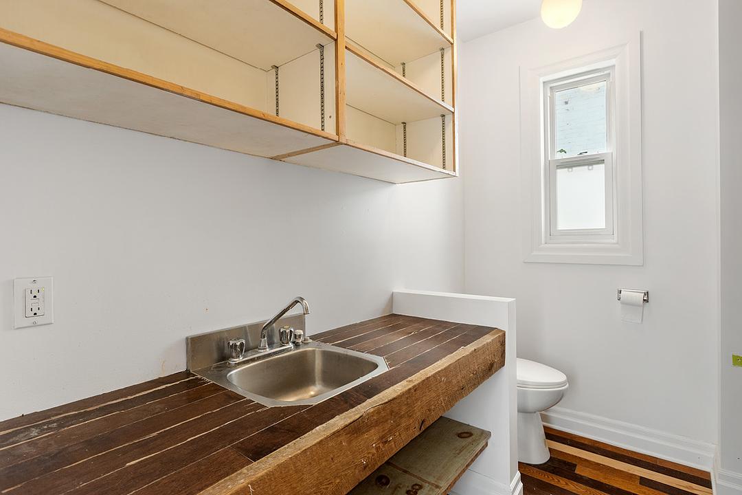 366 Rideau Street, Ottawa, ON