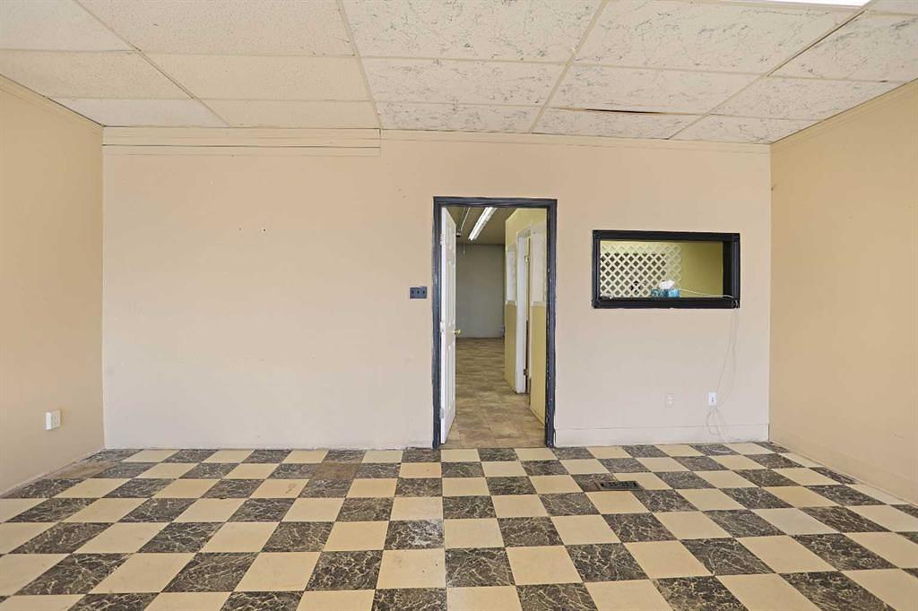 120 1st Avenue East, Brooks, AB