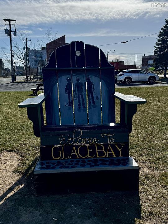 195 Commercial Street, Glace Bay, NS