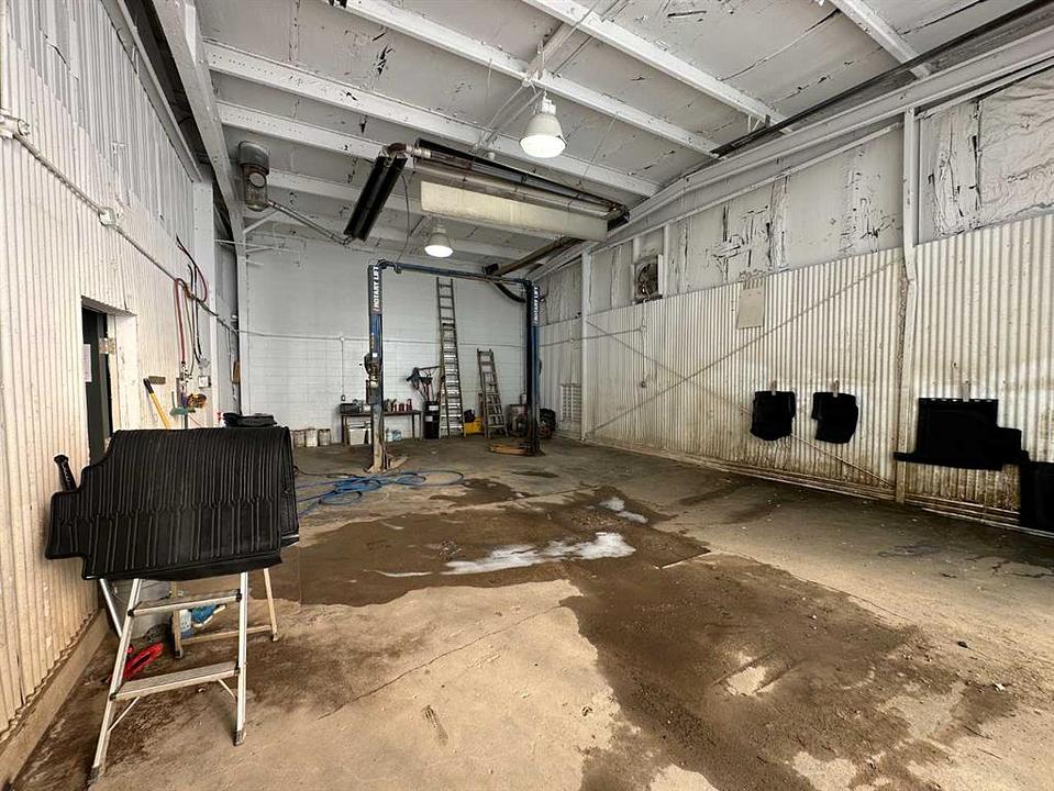 12615 100 Street, Grande Prairie, AB