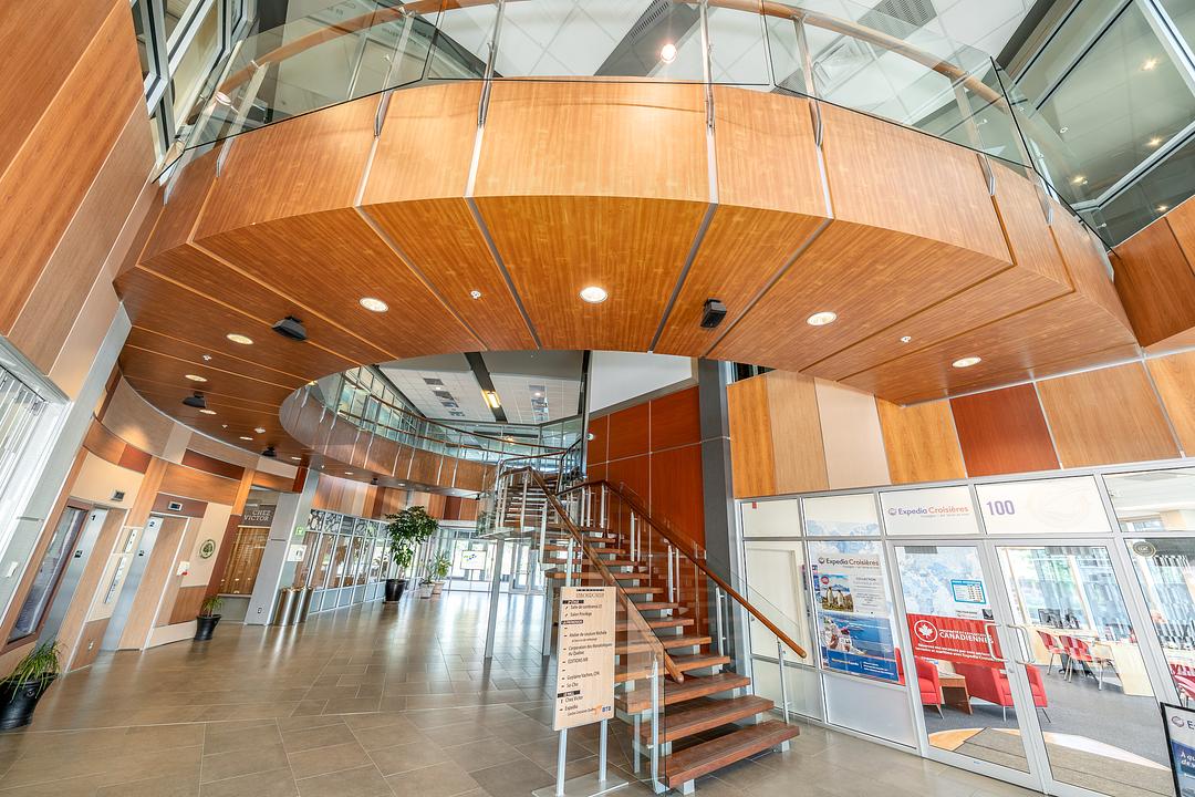 825 Boulevard Lebourgneuf, Québec, QC