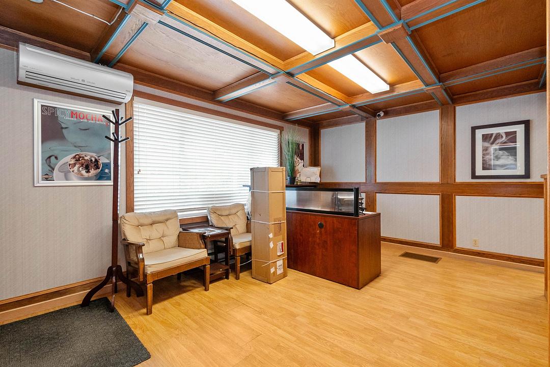 2265 West Railway Street, Abbotsford, BC