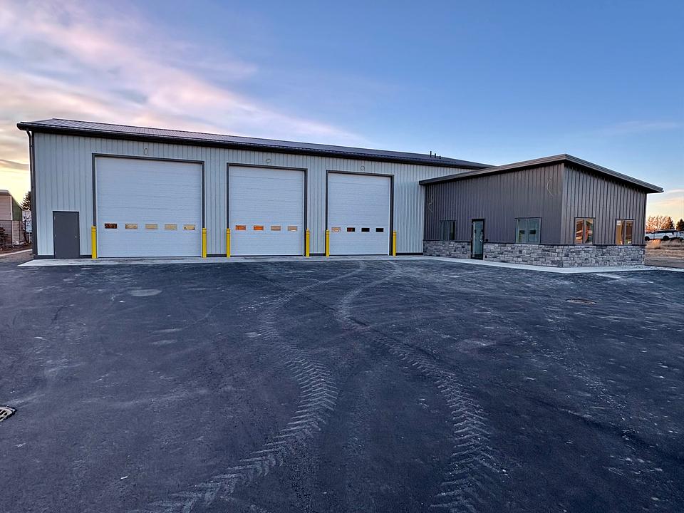 1212 30 Street North, Lethbridge, AB