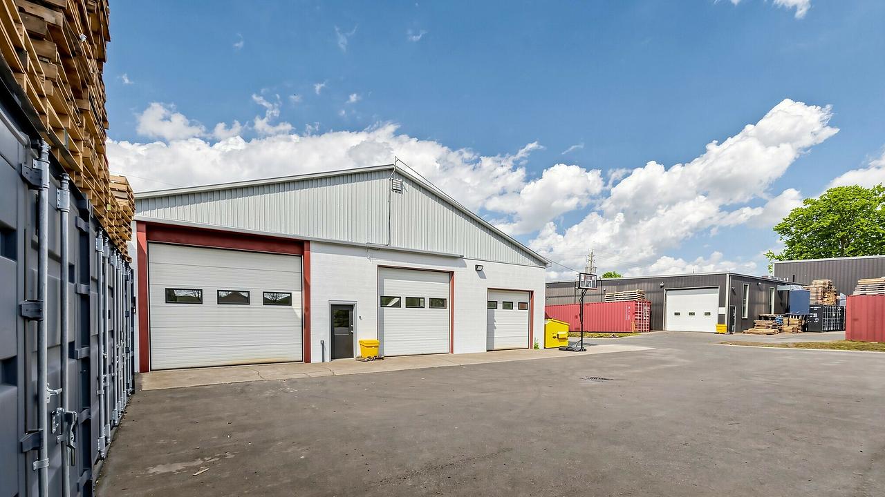116 Main Street, Woodstock, ON