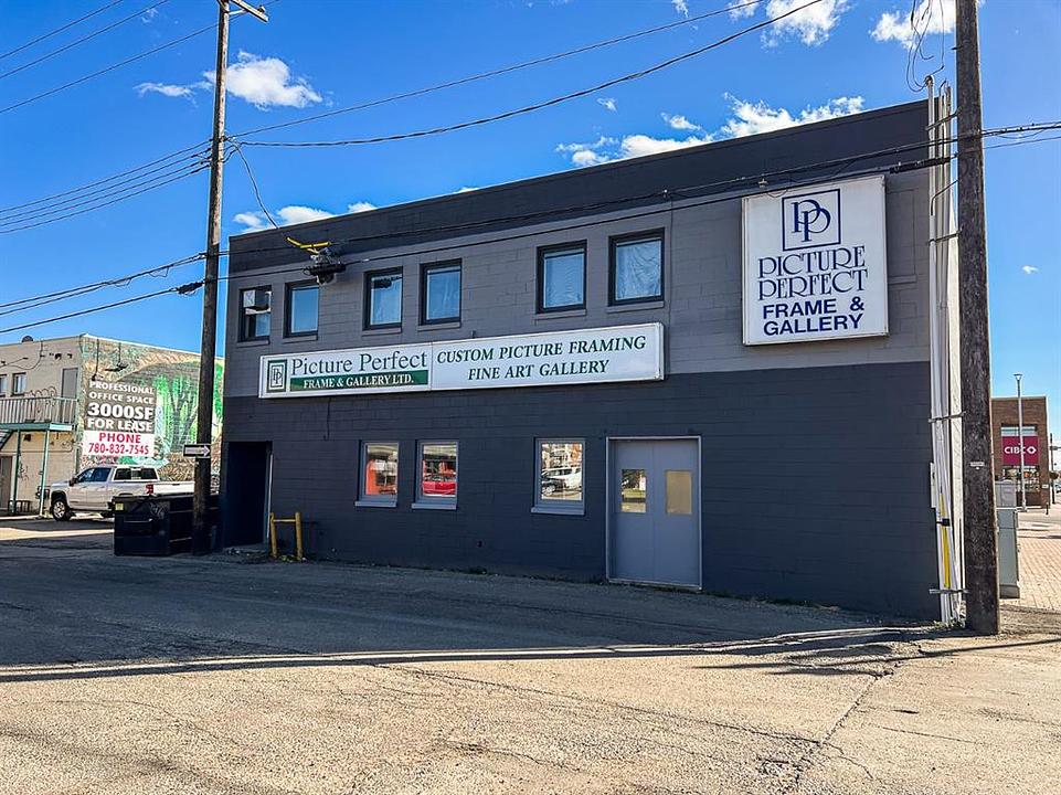 9934 100 Avenue, Grande Prairie, AB