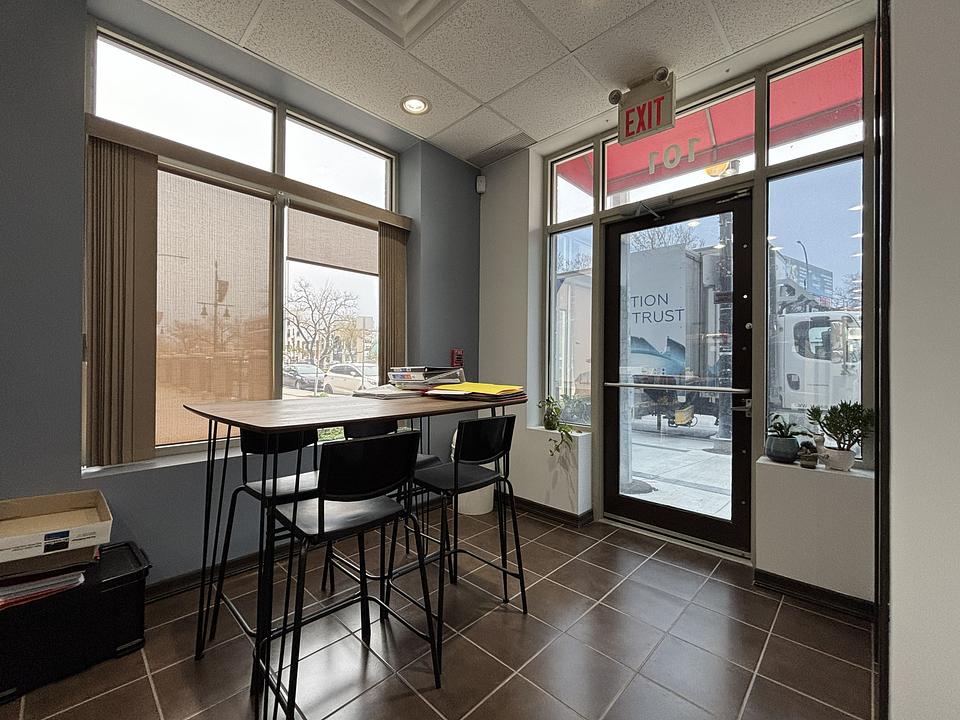 101/102 - 147 Provencher Boulevard, Winnipeg, MB