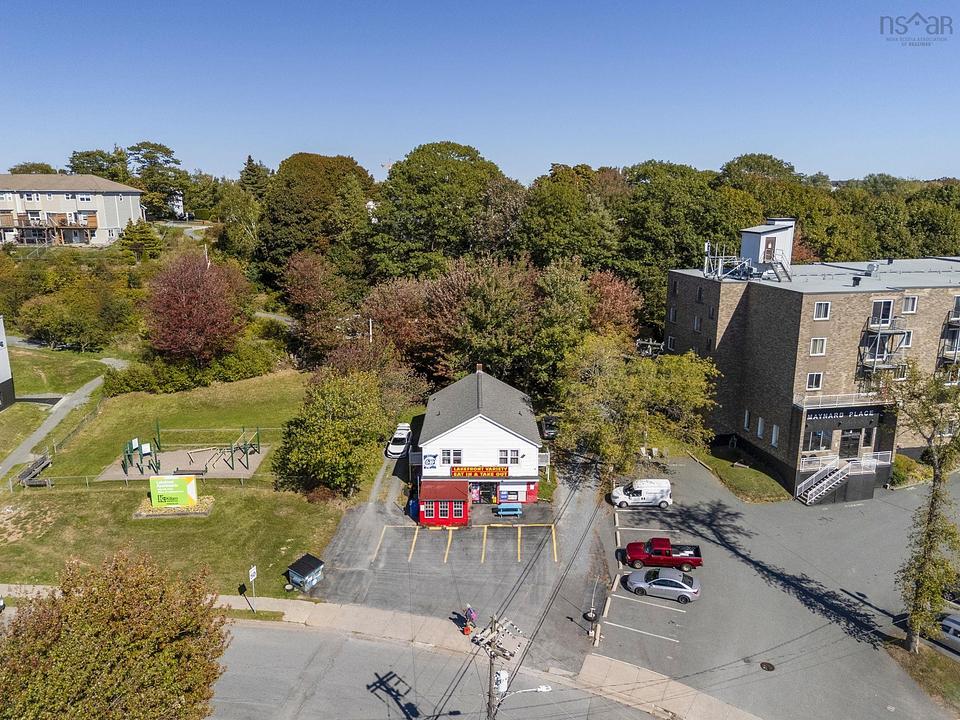 16 - 6 Lakefront Road, Dartmouth, NS