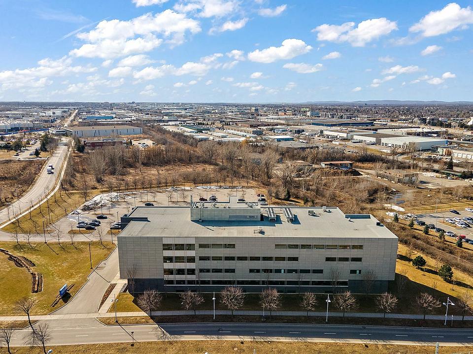 2500 Boulevard Alfred Nobel, Montréal, QC
