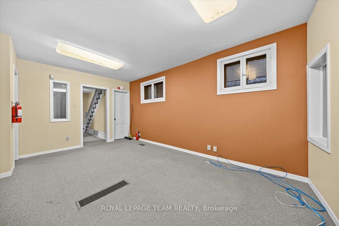 17 Arlington Avenue, Ottawa, ON