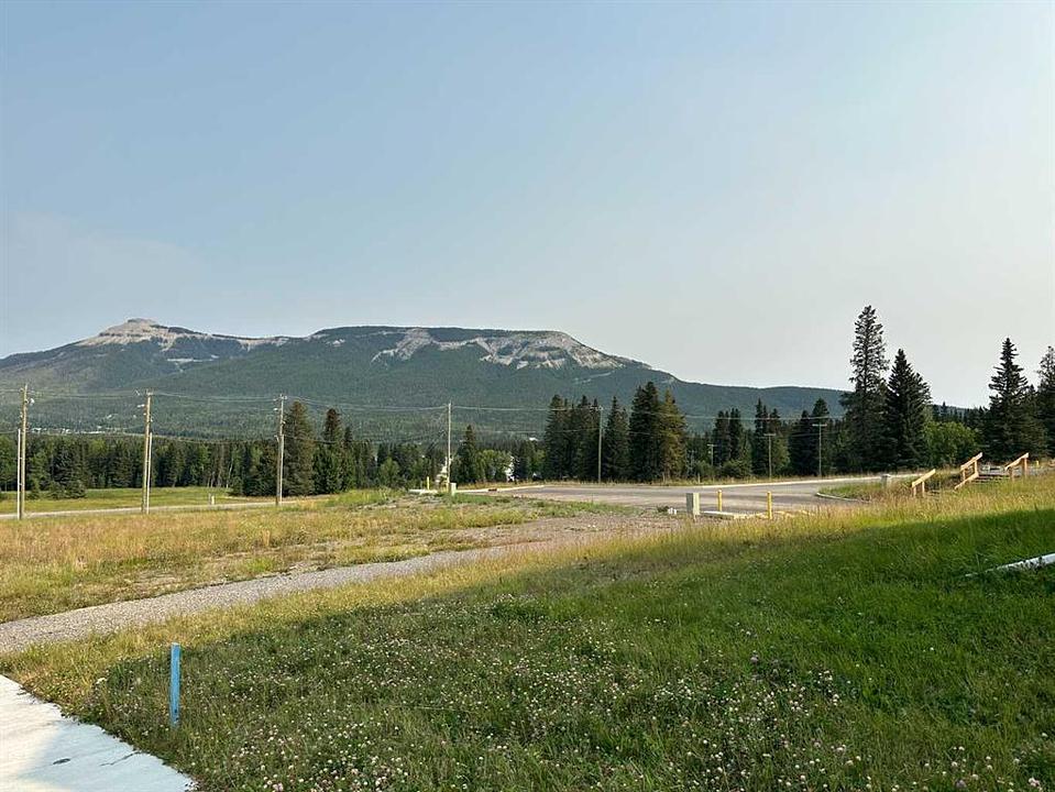 109 Centre Street, Nordegg, AB