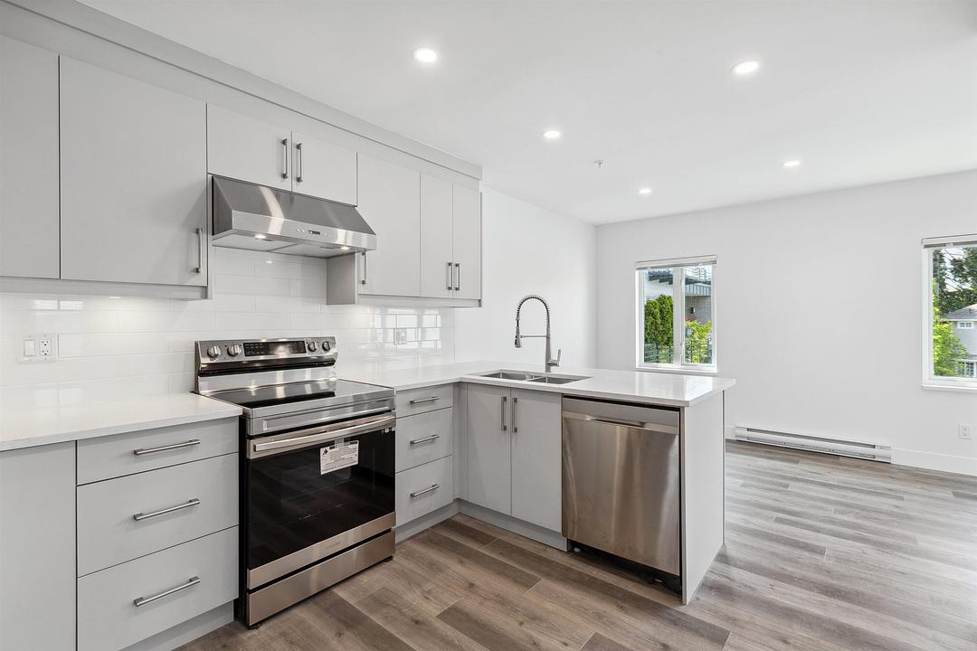 1635 Marine Drive, North Vancouver, BC