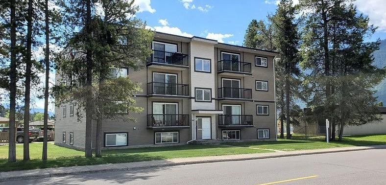 1520 1st Street South, Cranbrook, BC