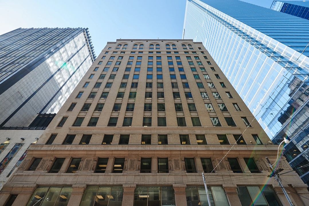 700 - 330 Bay Street, Toronto, ON