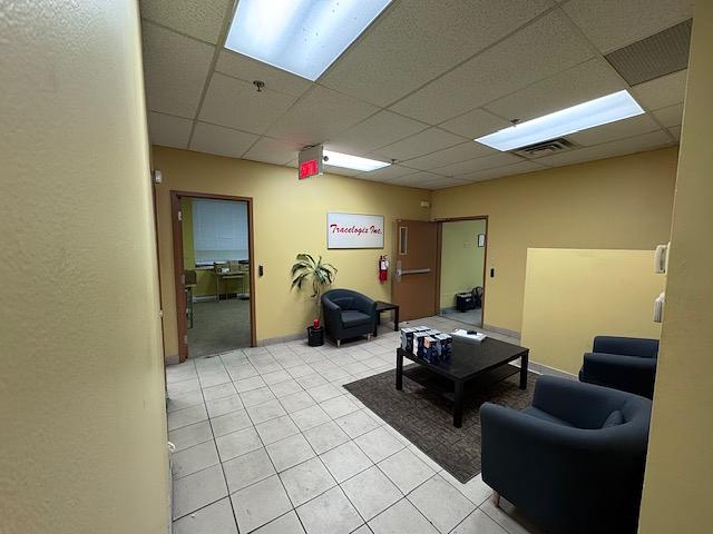 A - 3049-A Rue Deacon, Dollard-des-Ormeaux, QC